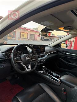 نيسان ألتيما